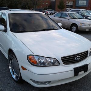 Meet your Posher, Tee